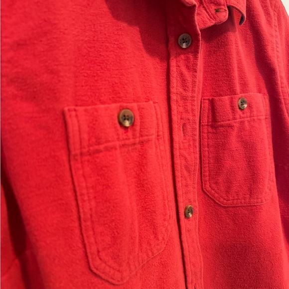 Women’s LL Bean button down - Picture 4 of 5